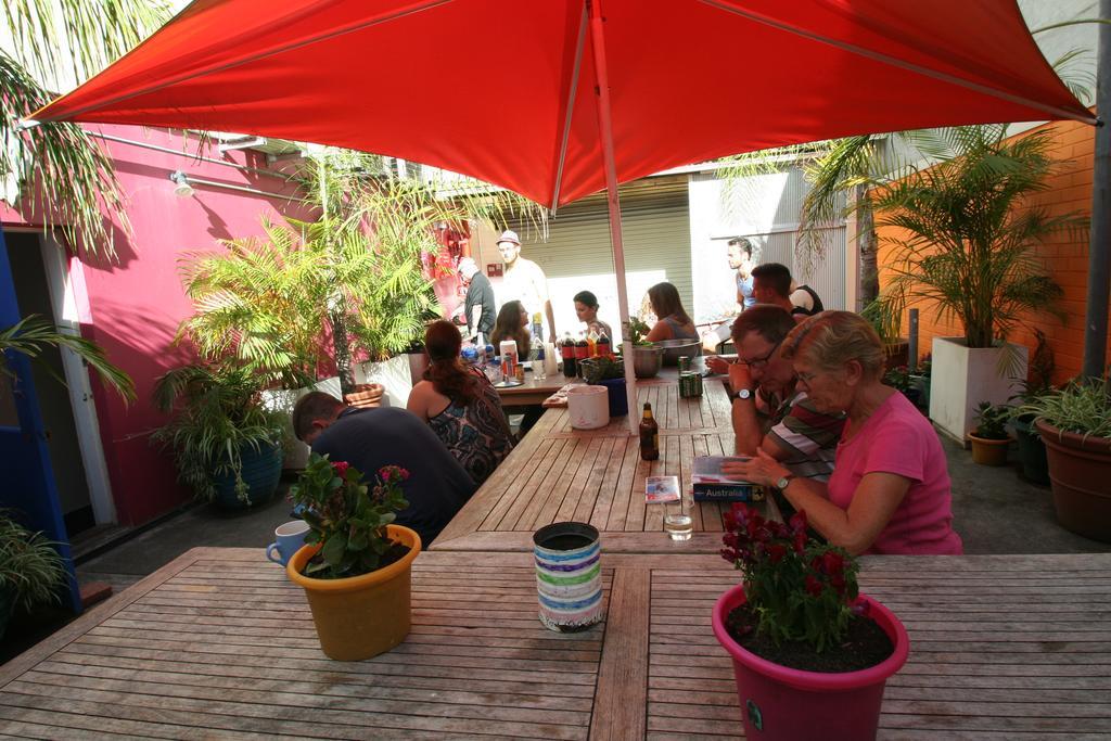 Zing Backpackers Sidney Exterior foto
